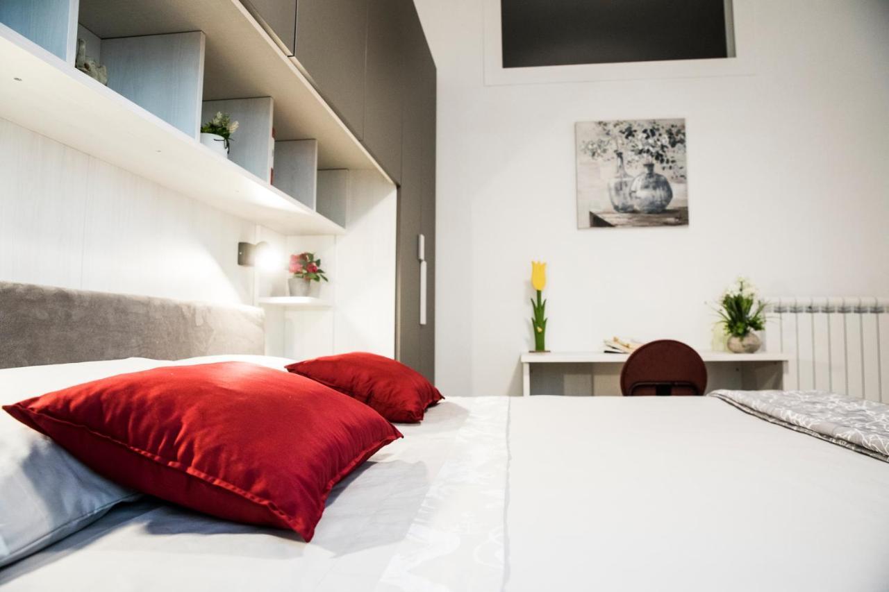 Appartamento La Casa Di Ari Napoli Esterno foto